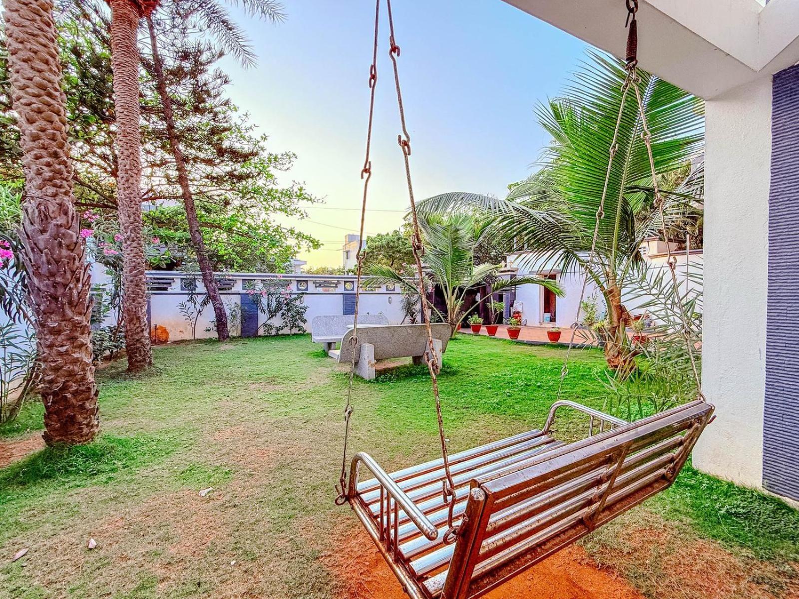 Marvel Times Beach House Chennai Luaran gambar